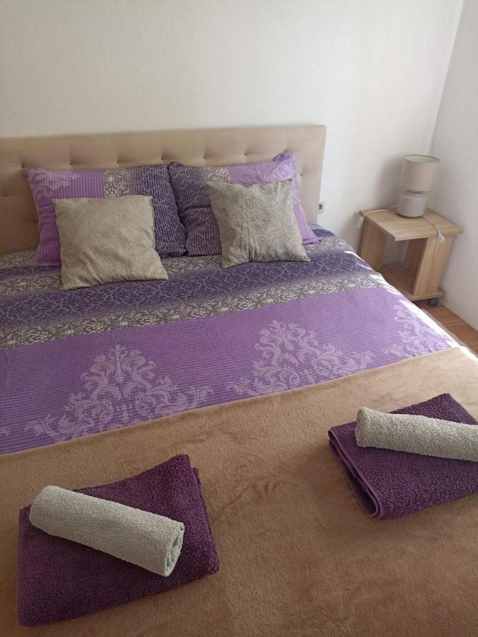 Sleep & Fly - Sarajevo Airport Apartment Ngoại thất bức ảnh