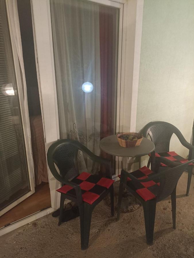 Sleep & Fly - Sarajevo Airport Apartment Ngoại thất bức ảnh