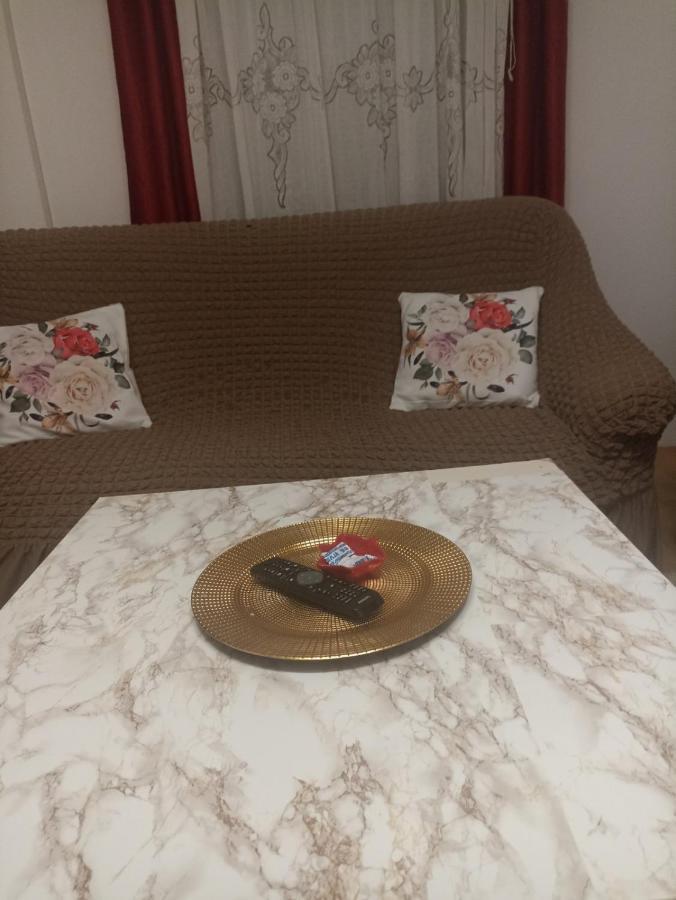 Sleep & Fly - Sarajevo Airport Apartment Ngoại thất bức ảnh