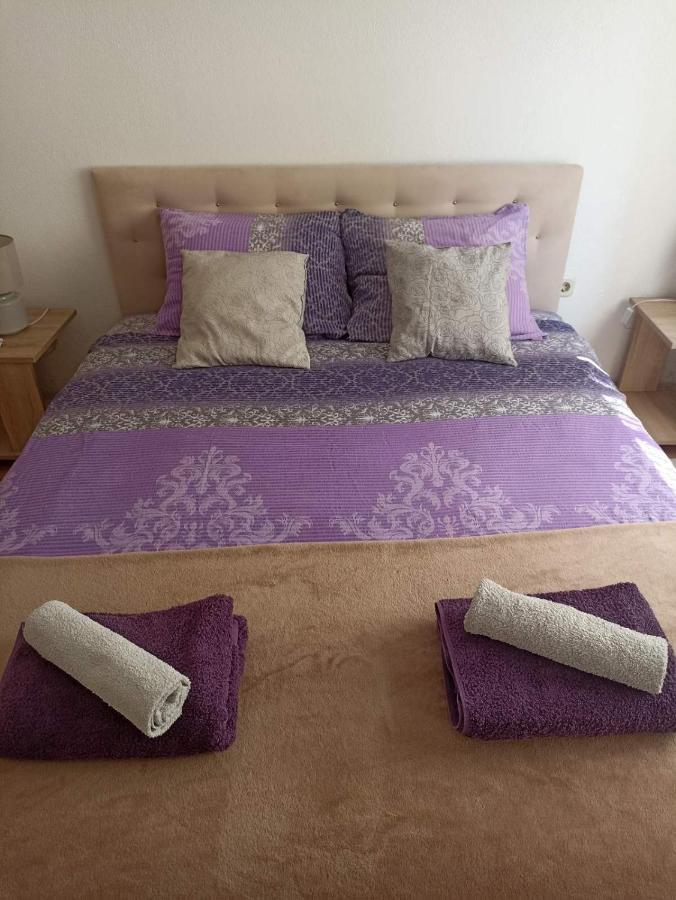 Sleep & Fly - Sarajevo Airport Apartment Ngoại thất bức ảnh